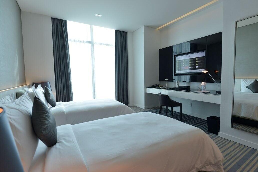 Ramee Grand Hotel And Spa Manama Exterior photo Deluxe room