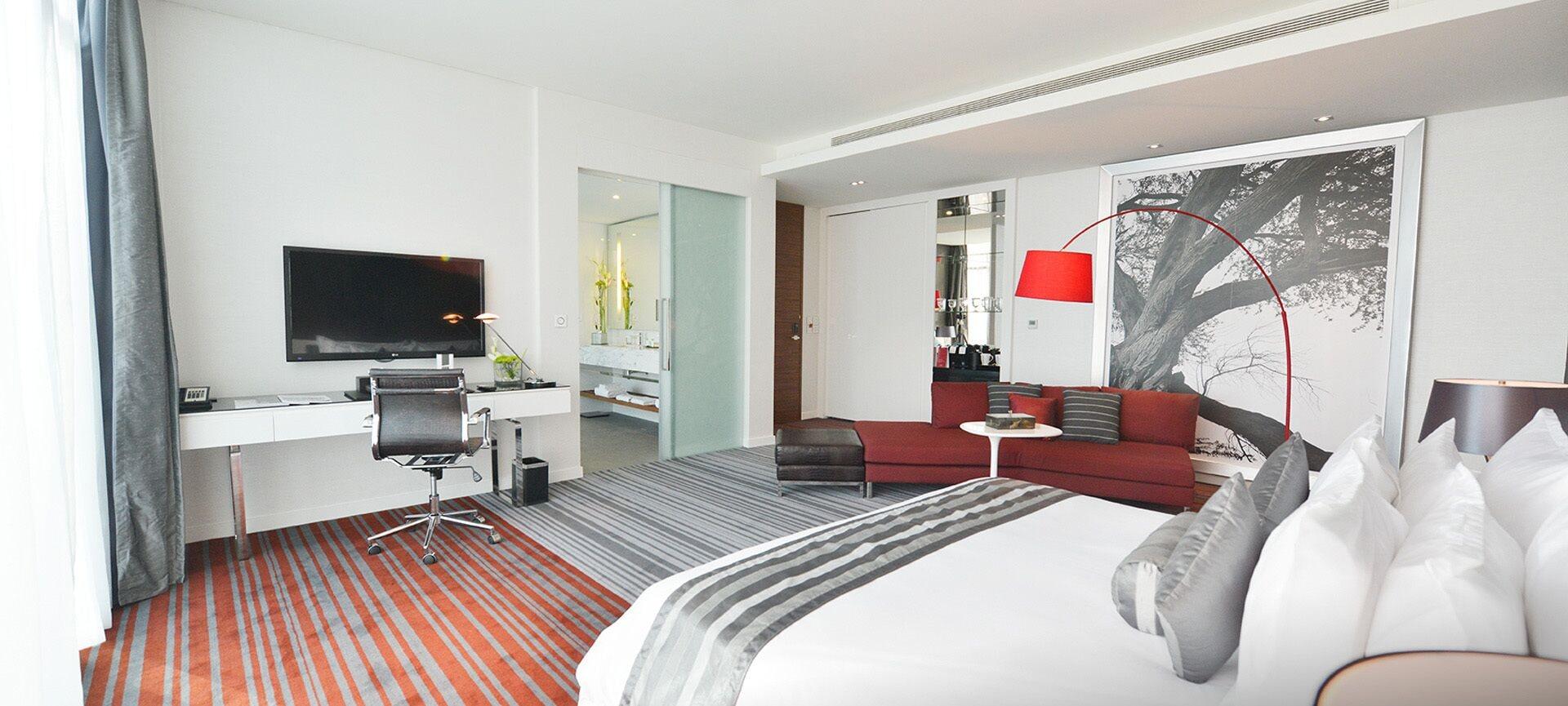 Ramee Grand Hotel And Spa Manama Exterior photo A suite at the hotel