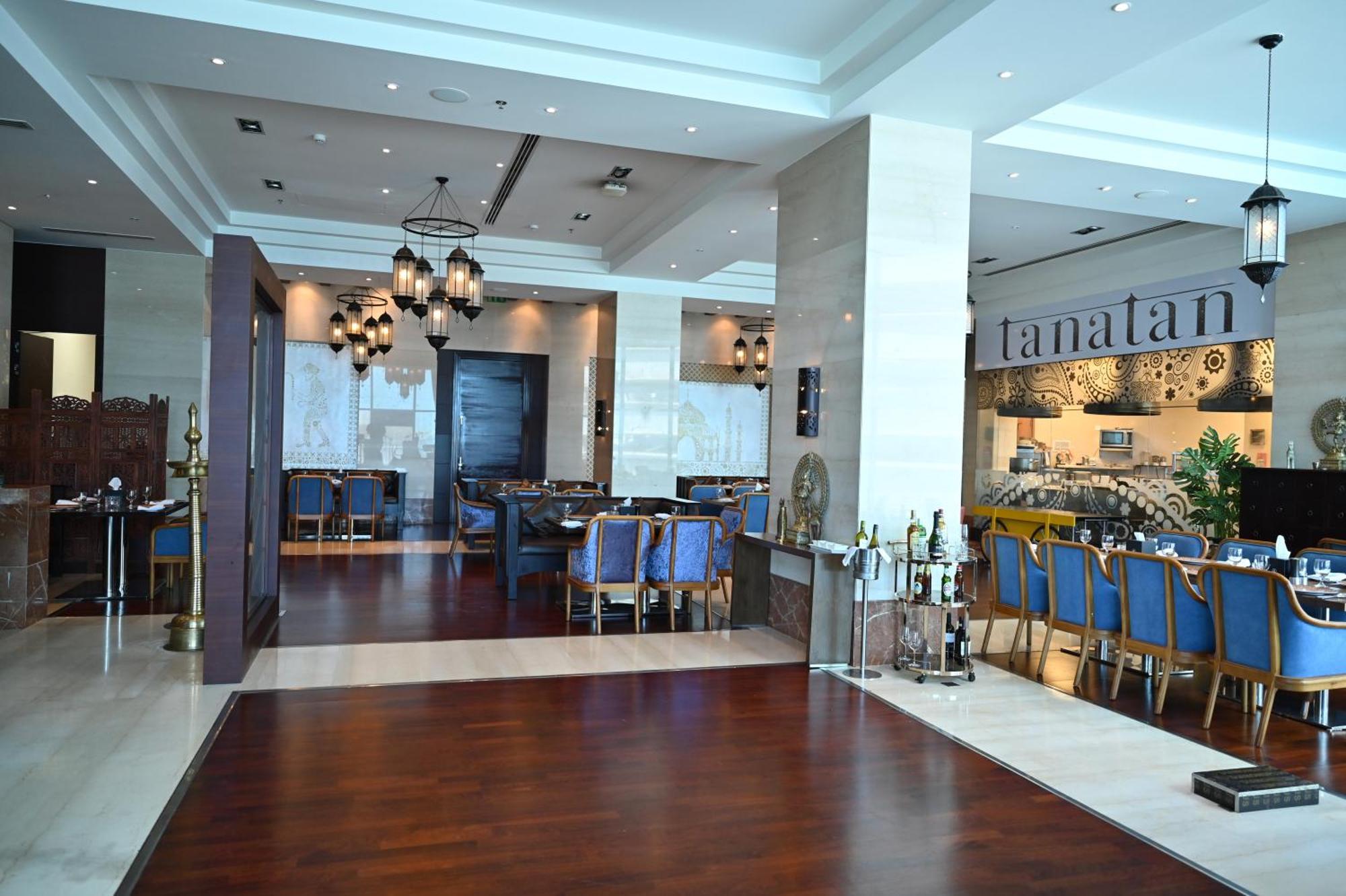 Ramee Grand Hotel And Spa Manama Exterior photo Restaurant