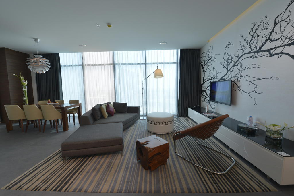 Ramee Grand Hotel And Spa Manama Room photo