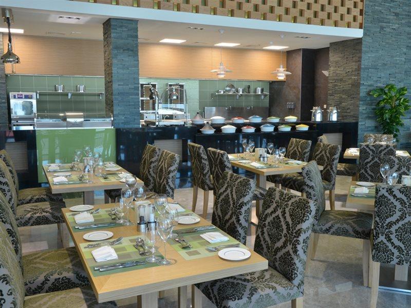 Ramee Grand Hotel And Spa Manama Exterior photo The restaurant