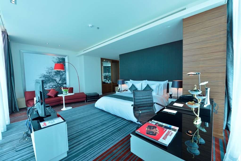 Ramee Grand Hotel And Spa Manama Exterior photo A suite at the hotel